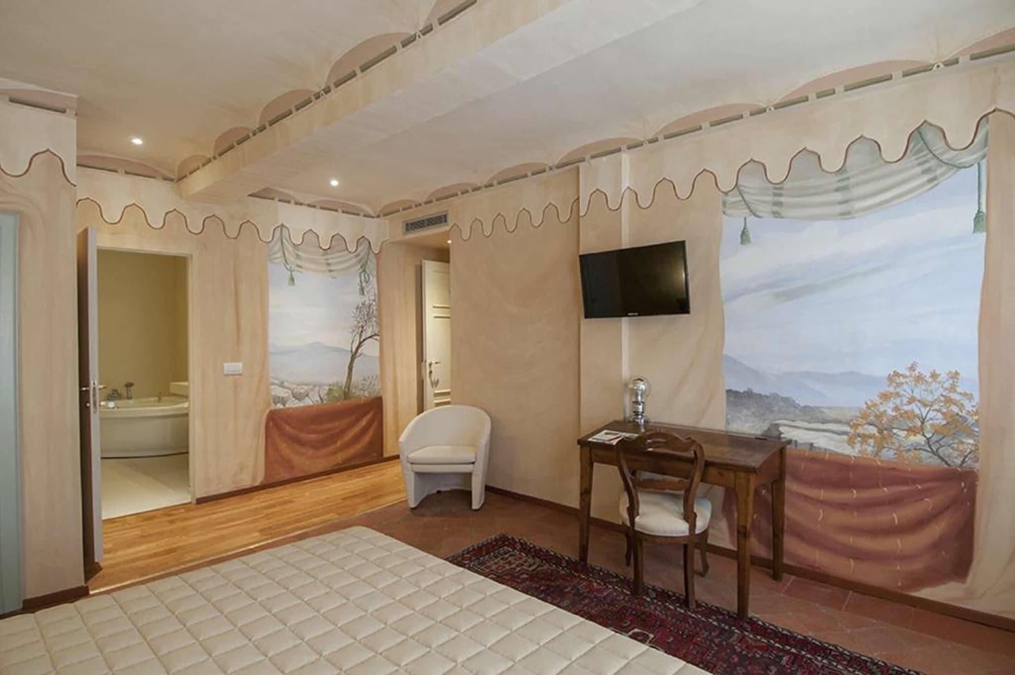 Hotel Alla Corte Degli Angeli Lucques Extérieur photo