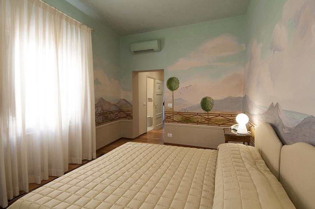 Hotel Alla Corte Degli Angeli Lucques Extérieur photo