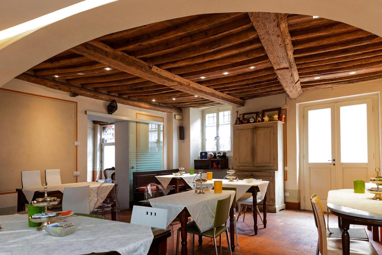 Hotel Alla Corte Degli Angeli Lucques Extérieur photo